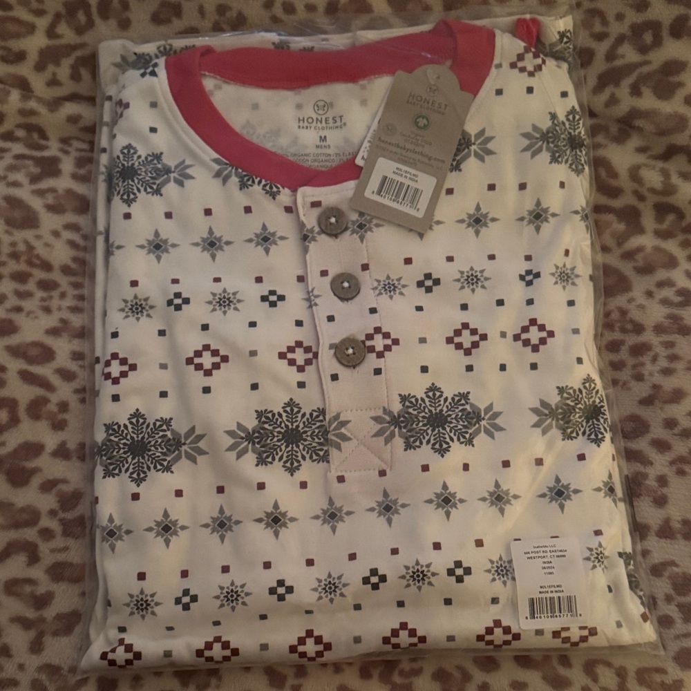 Men’s printed pajamas by Honest Baby Clothing